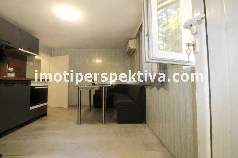 Продава се Двустаен апартамент в Пловдив, Център - 45 кв.м за 2178 €/кв.м - Снимка #2