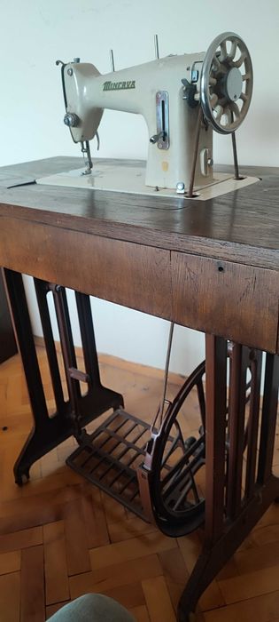 Шевна машина крачна Minerva