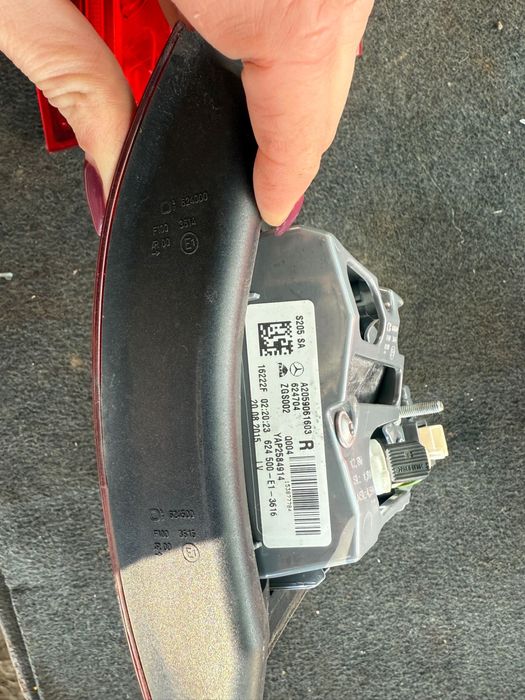 Вътрешни и външни стопове Mercedes AMG W205 комби