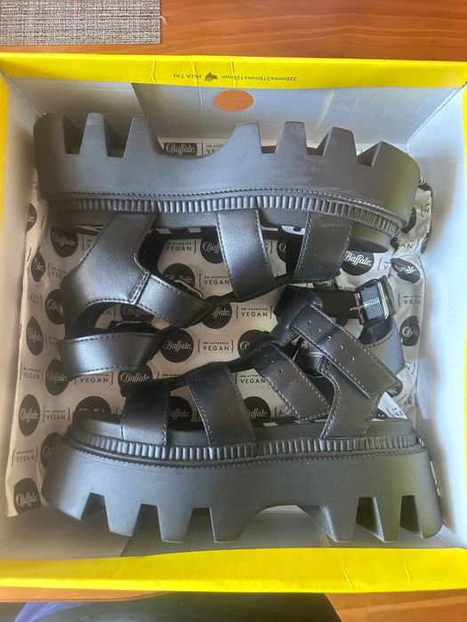 Дамски сандали Buffalo Flora Fisher Vegan 37