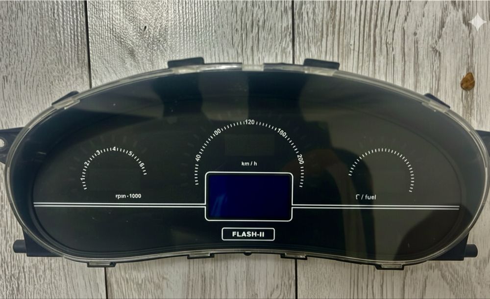 Щиток приборов flash 2