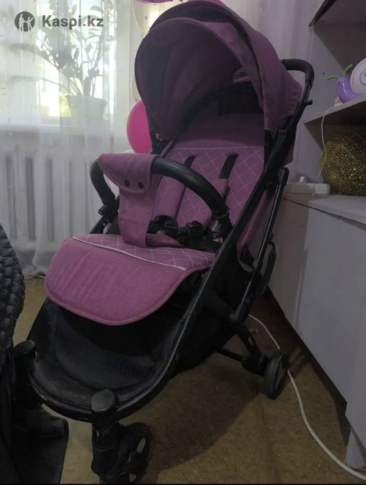 Продам прогулочную коляску