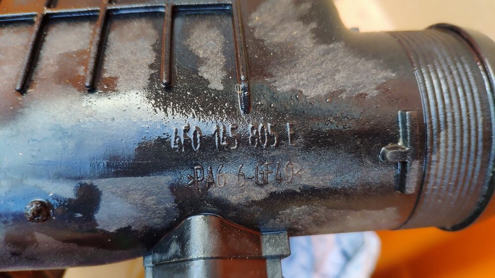 Радиатор на интеркулер Вакуум клапан на турбото Audi A6 4F C6 233кс