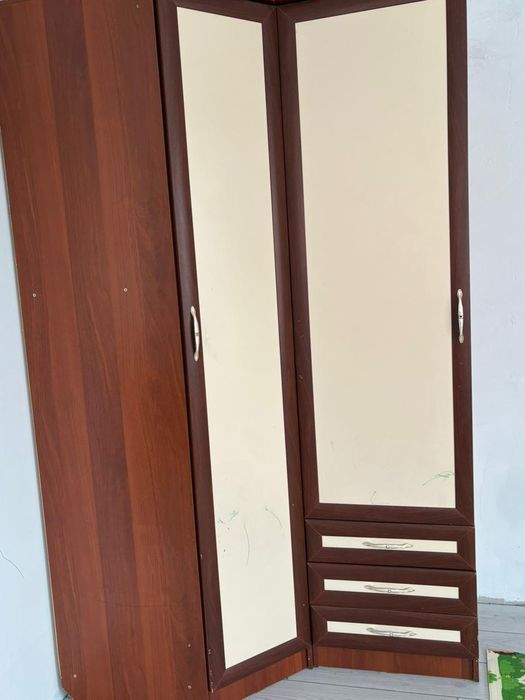 Продам спальний гарнитур