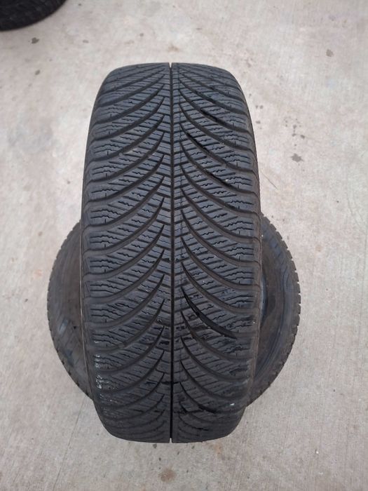 2бр. всесезонни гуми 205/55/17 Goodyear