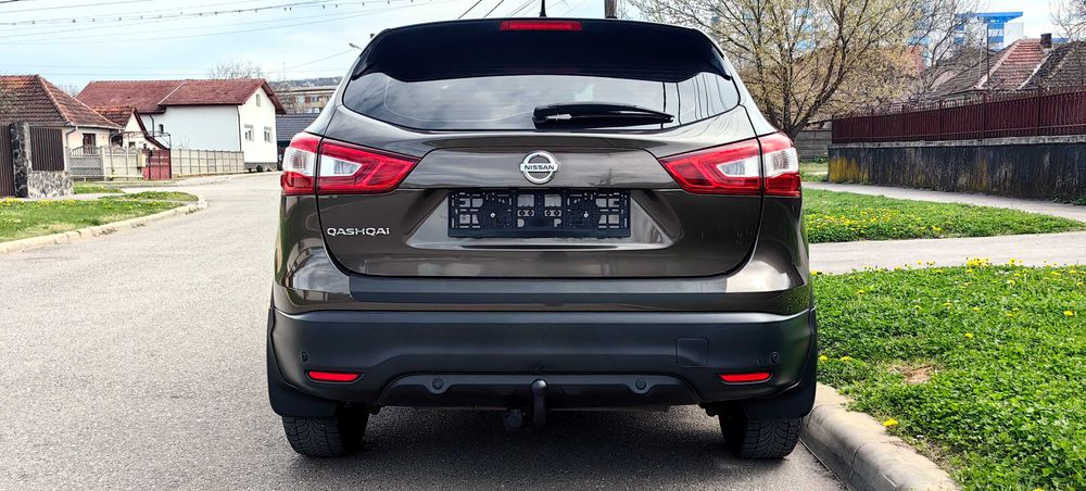 Nissan Qashqai AUTOMAT / Navi / Senzori / Lane assist / Camera
