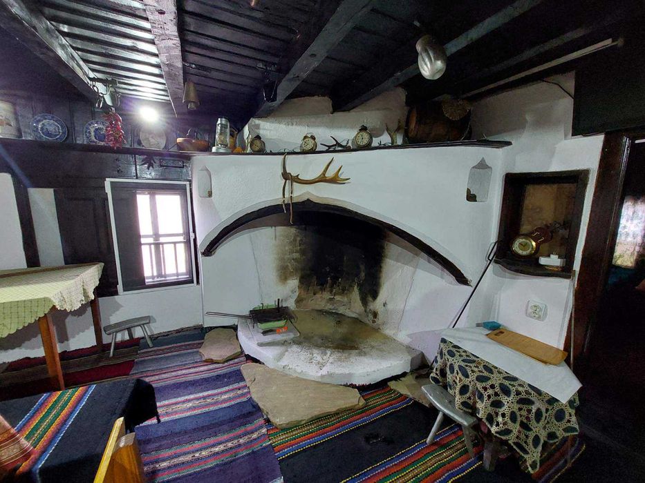 Продава се Къща в Велико Търново, Акация - 150 кв.м за 340 €/кв.м - Снимка #2