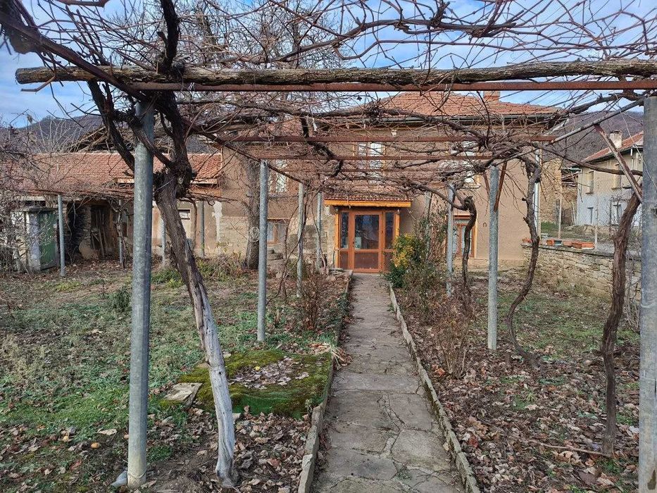 Продава се Къща в с. Дамяново, Област Габрово - 140 кв.м за 128 €/кв.м - Снимка #9