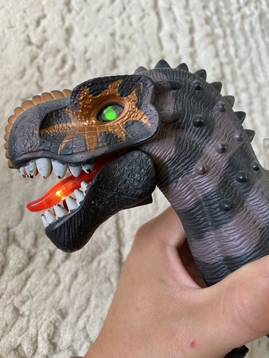 Игрушки динозавры