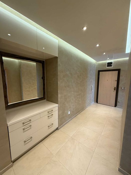 Дава се под наем Четиристаен апартамент в Пловдив, Кършияка - 150 кв.м за 897.6 € - Снимка #10