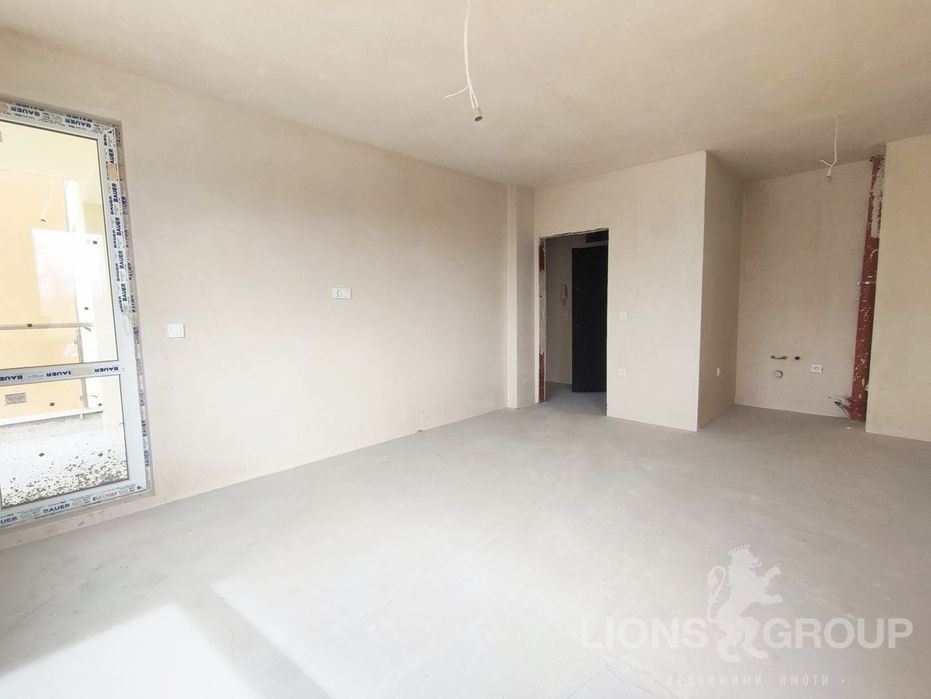 Продава се Двустаен апартамент в Варна, Младост 2 - 61 кв.м за 1590 €/кв.м - Снимка #2