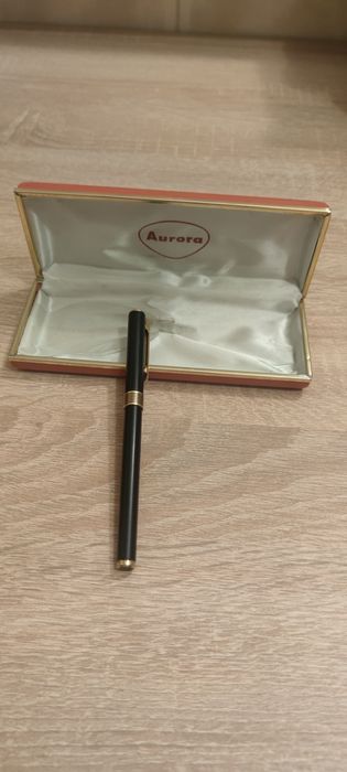 Stilou Aurora Marco Polo negru penita marimea M