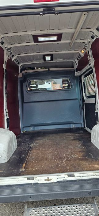 Транспортни услуги товарни превоз хамалси услуги в страната бус