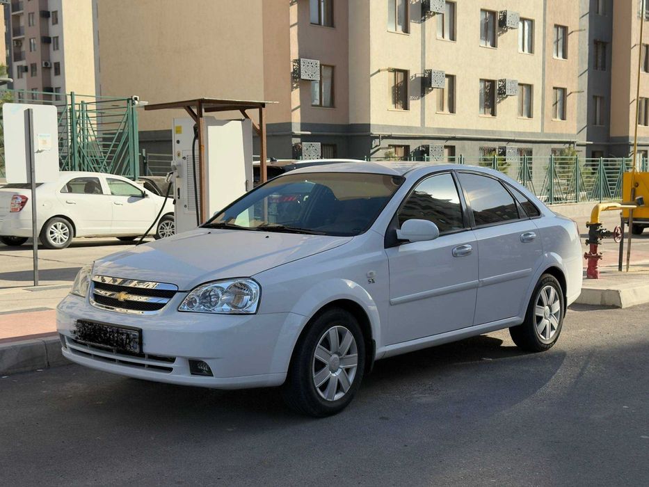 Lacetti 1.8 AT ideal holatda, to'liq servis qilingan, haydashga tayyor