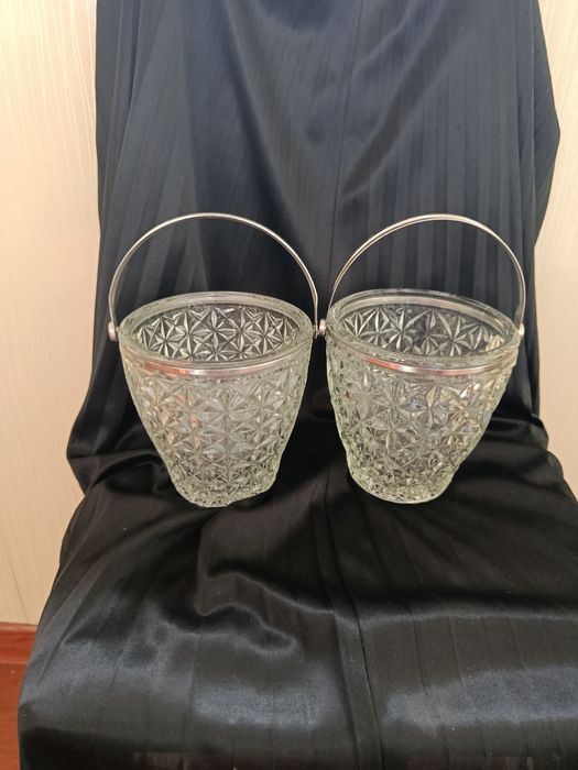 Продам 3 вазочки хрустальные корзинки салатницы.