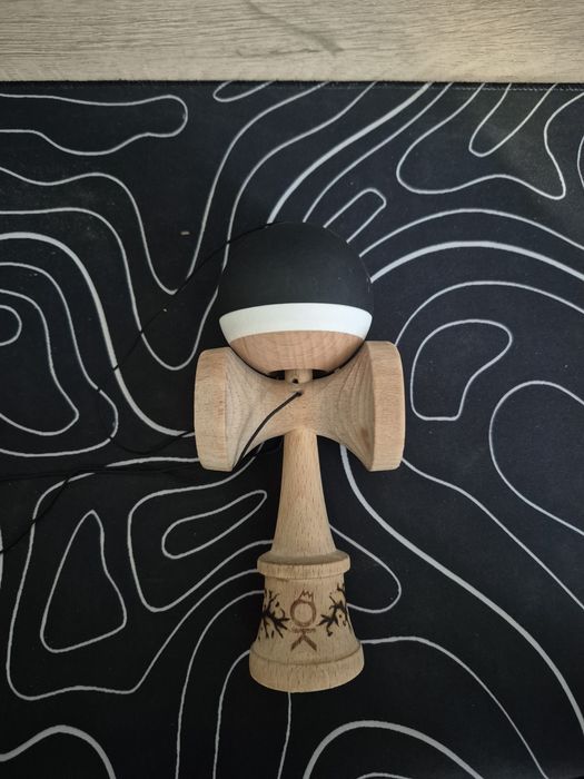 Set up kendama personalizat