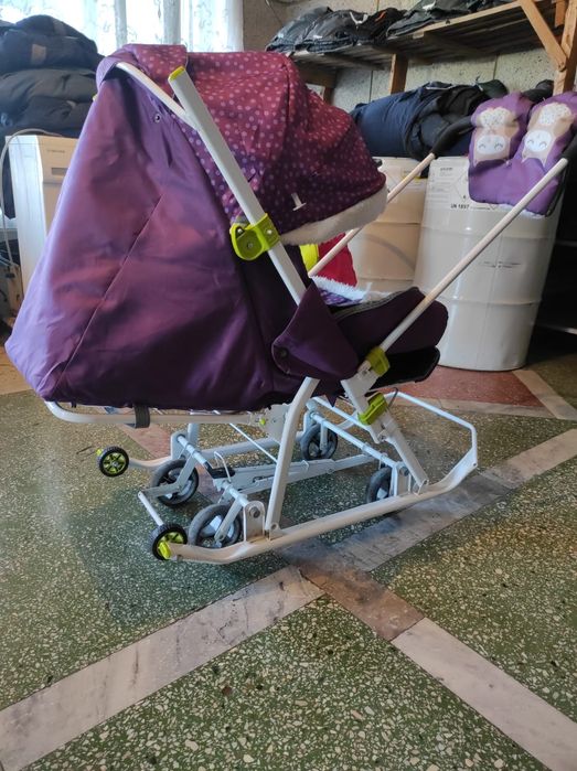 Продам отличные санки