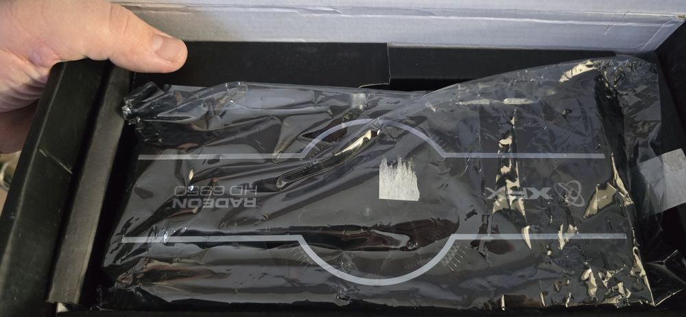 PC incomplet, Zalman z11+, AMD FX-8320, sursa gigabyte p650b, cooler