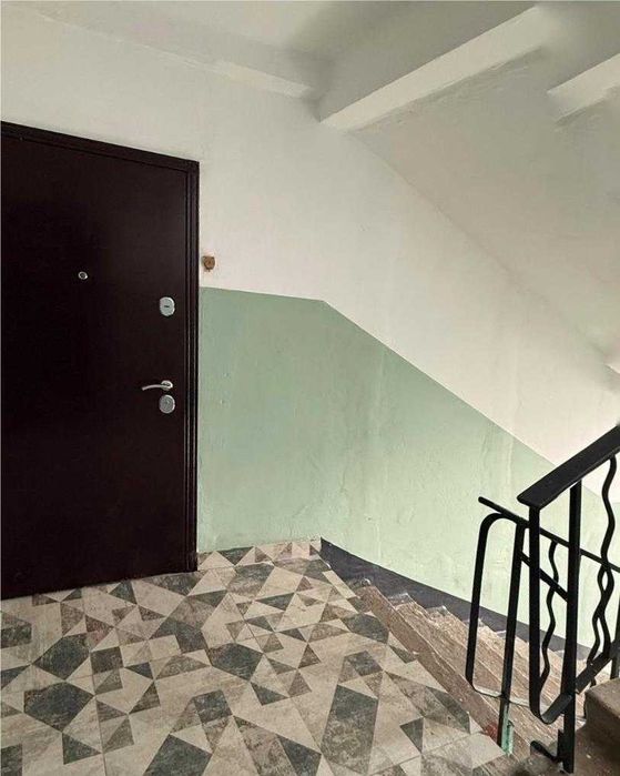 2х комнатная с ремонтом на Евразии