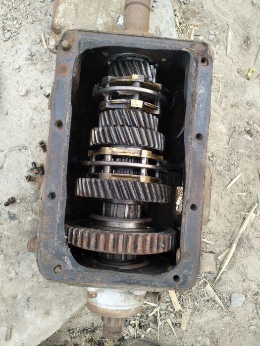 Зил каробка,задный рессор,чулок