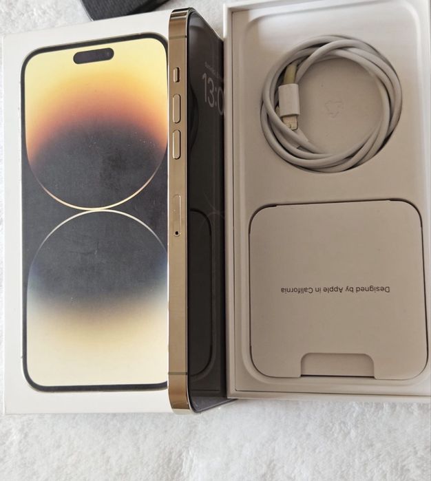 iPhone 14 pro max gold