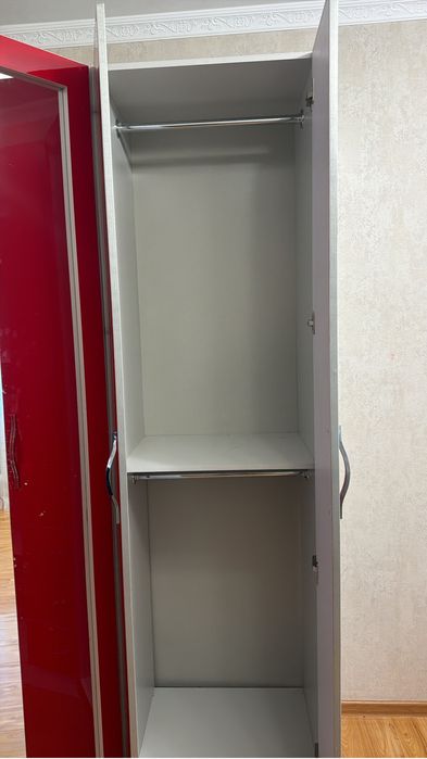 Продам Шкаф угловой