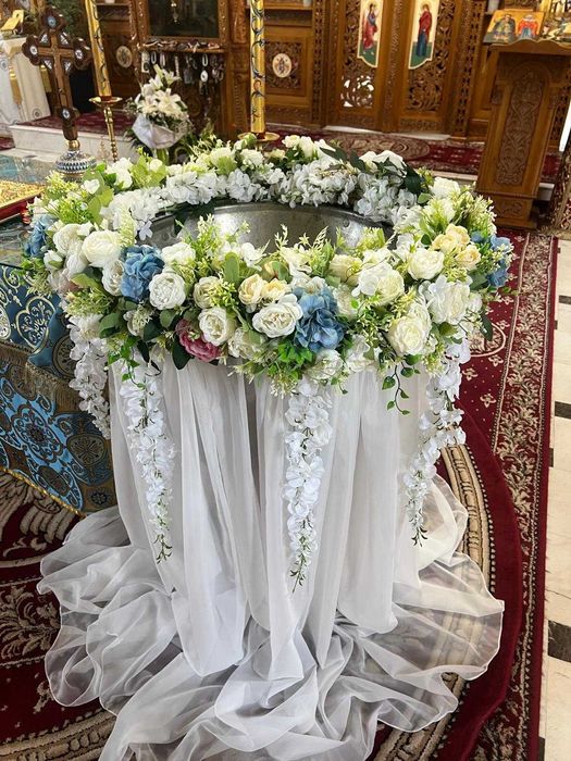 Inchiriere Aranjament Decor Cristelnita Botez | Montaj Inclus