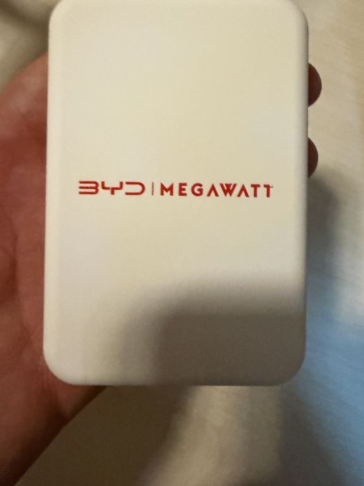 Повербанк MagSafe