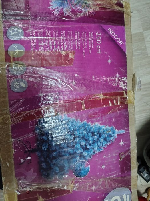 Brad artificial de Crăciun