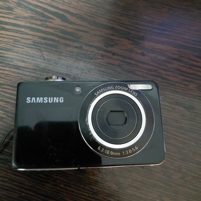 Продам самсунг фотоаппарат .