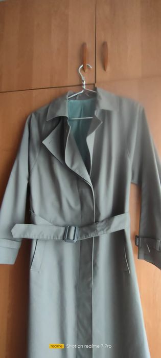 Тренч или плащ женский