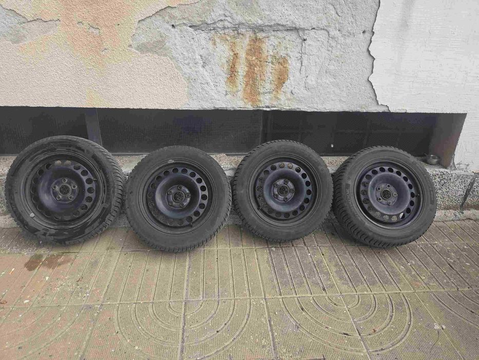 Продавам комплект зимни гуми с джанти Hankook Winter