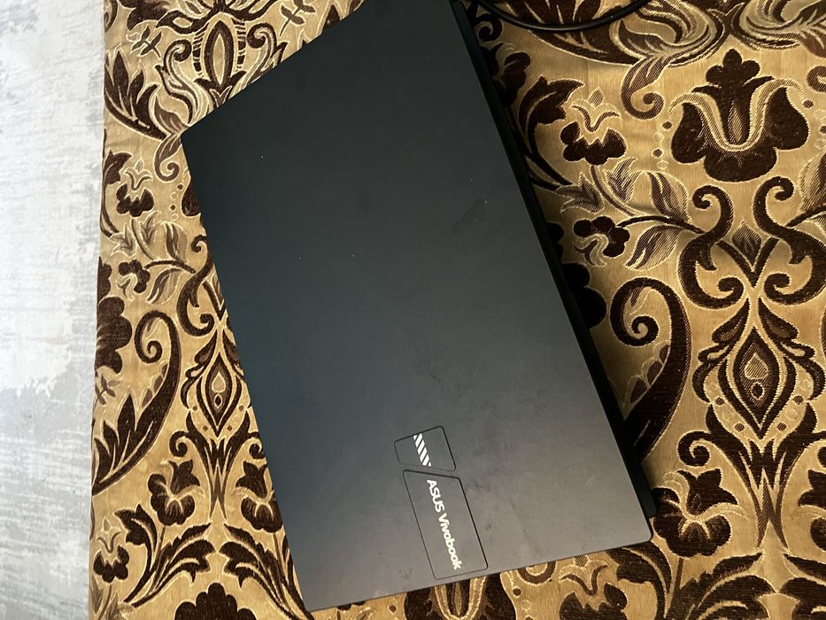 Ноутбук ASUSVivobook150
