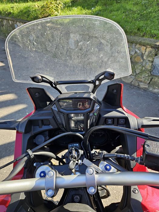 Honda Africa Twin Automată!