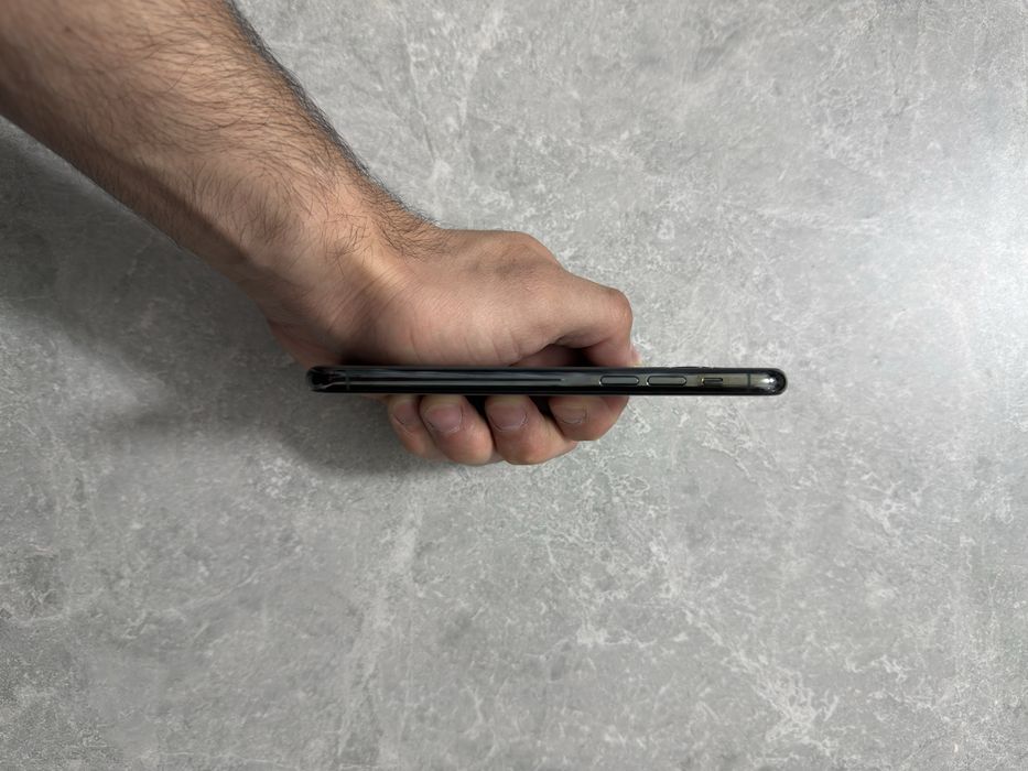 iPhone 11 Pro 256GB Midnight Green