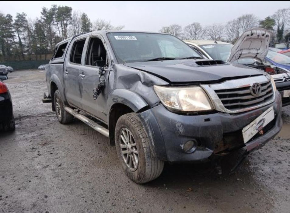 Dezmembrez Toyota Hilux Invincible 3.0 Manuala 2012-2016