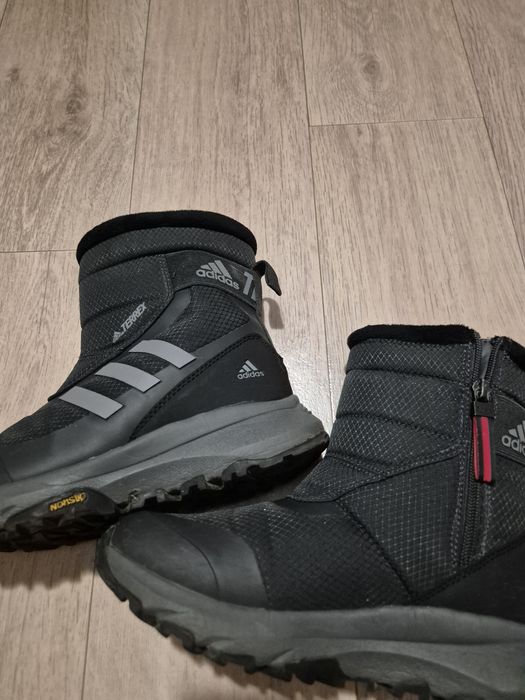 Сапоги adidas демисезонные 37р.