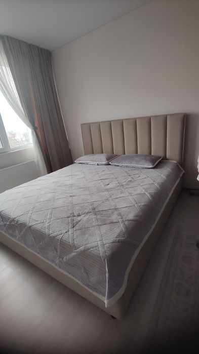 Спальный кровать