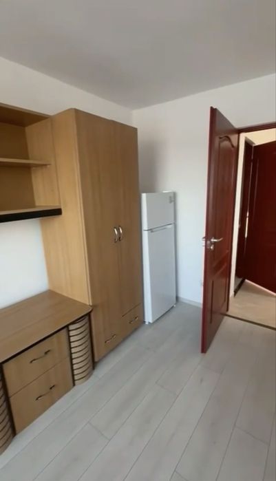 Garsonieră de închiriat