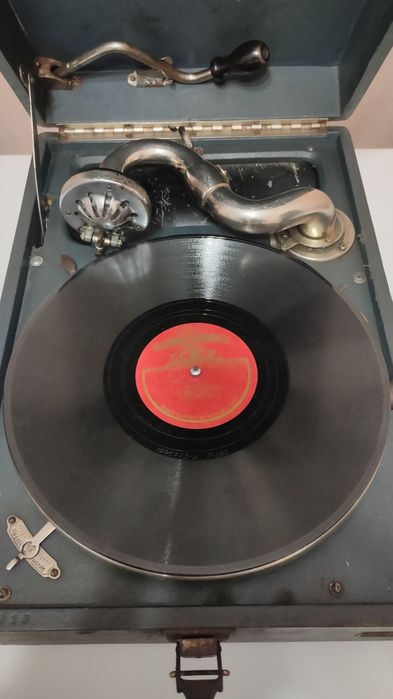 Патефон СССР, советский ,ретро , антиквариат