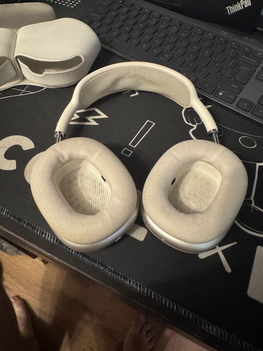 Airpods max starlight usb c