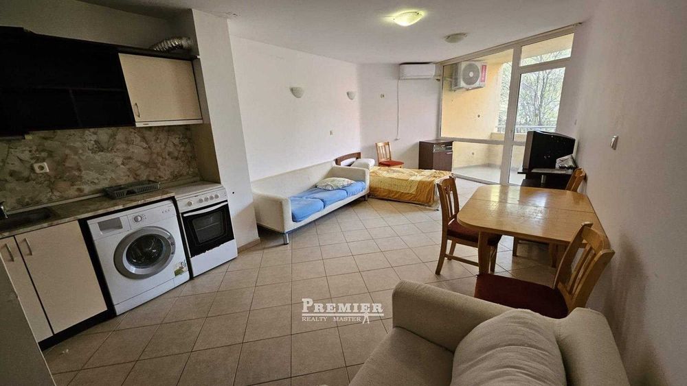 Двустаен апартамент в центъра на Слънчев Бряг Без Такса