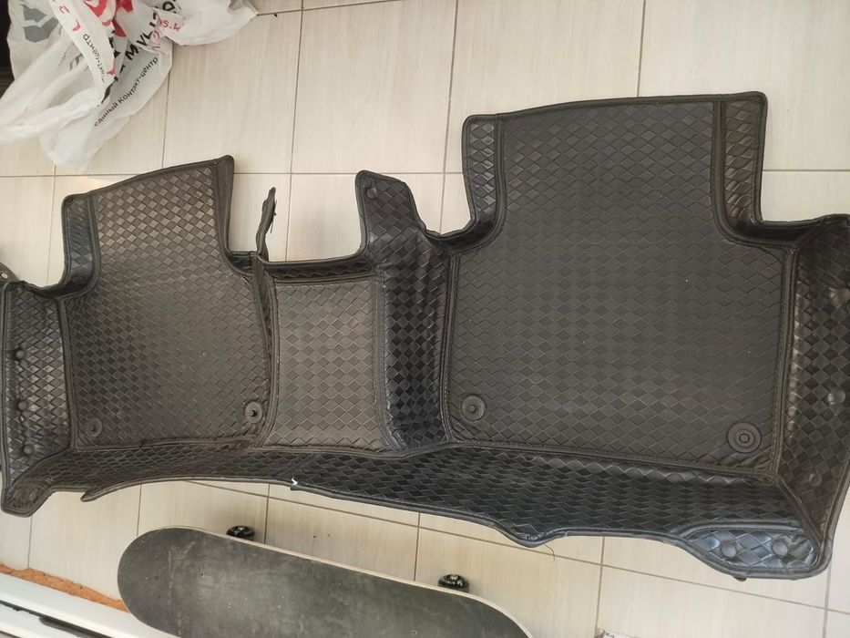 Продам 5D полики Камри 70
