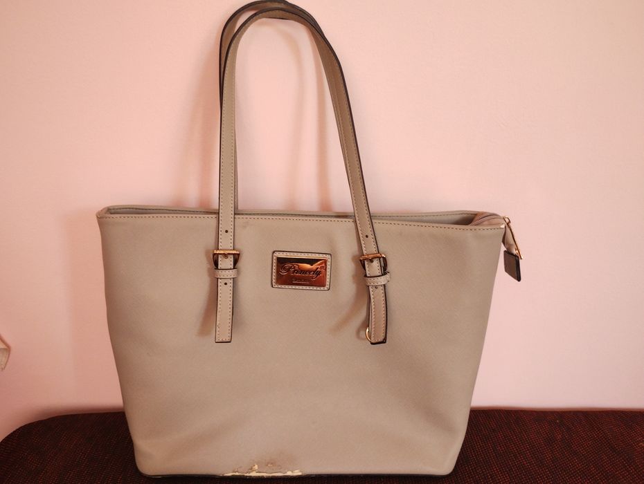 Дамски чанти и раница