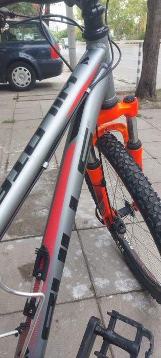 Продавам немски алуминиев велосипед   26 цола,37 см