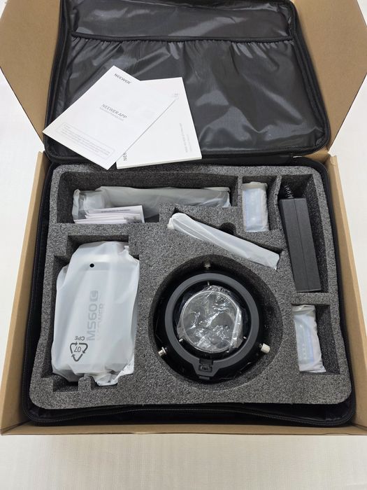 Neewer MS60C 65W RGBWW LED Видео Осветление с Батериен Комплект