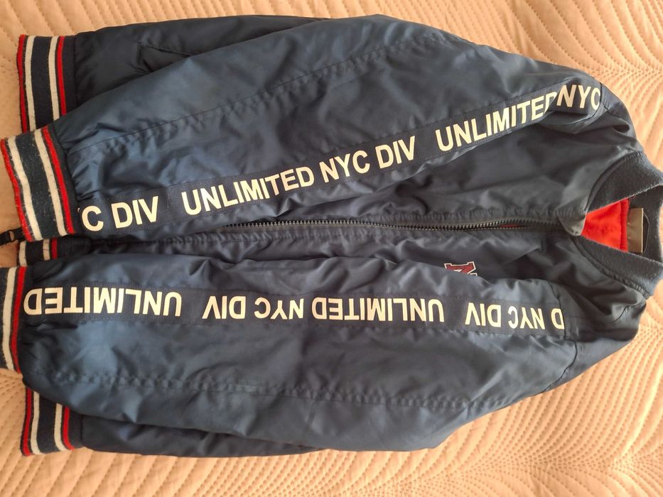 Запазено яке за момче