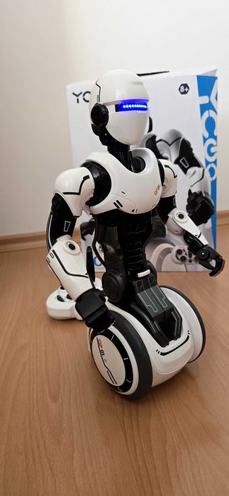 Робот silverlit op one