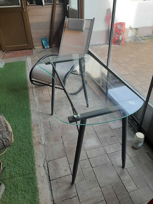 Vand birou blat sticla 8mm.