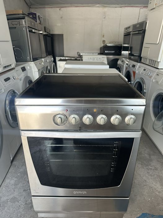 Печка +гаранция 1 година.  Gorenje, конвекця, керамичен плот. Безплатна доставка за София